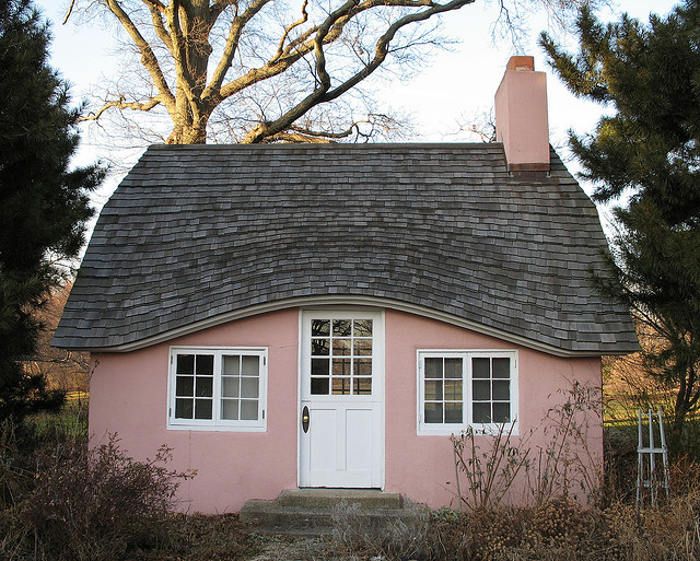 маленький розовый дом 
